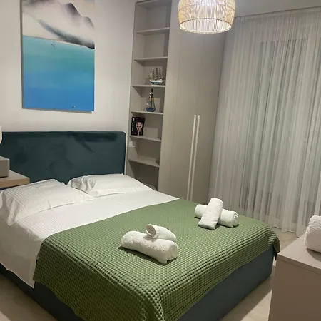 San Pietro Premium With Private Garden * Plazhi San Pietro